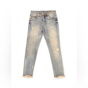 [BLANKNYC] crop skinny jeans w/ fraying at ankles | size 29 | 26” inseam